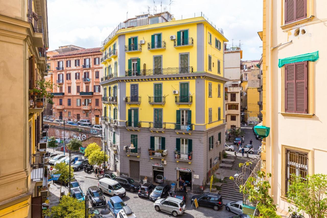 Rettifilo Family Apartment By Wonderful Italy Napoli Esterno foto