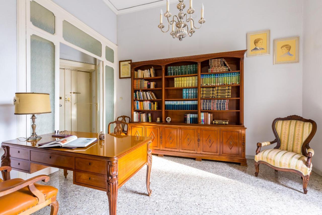 Rettifilo Family Apartment By Wonderful Italy Napoli Esterno foto
