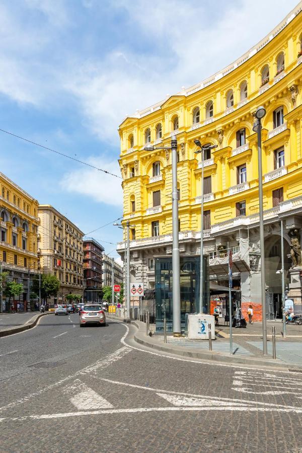 Rettifilo Family Apartment By Wonderful Italy Napoli Esterno foto
